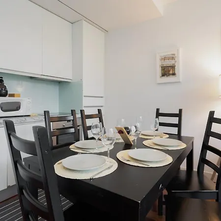 Bright Modern Flats With Balcony - City Center * Porto